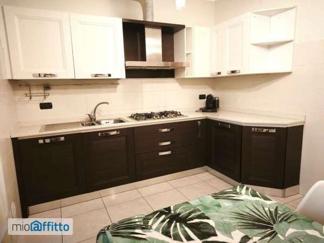 Appartamento arredato con terrazzo Centro