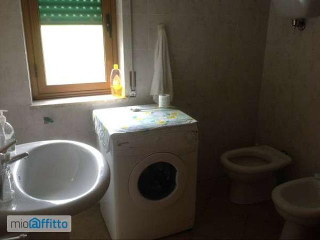 Appartamento arredato con terrazzo Centro