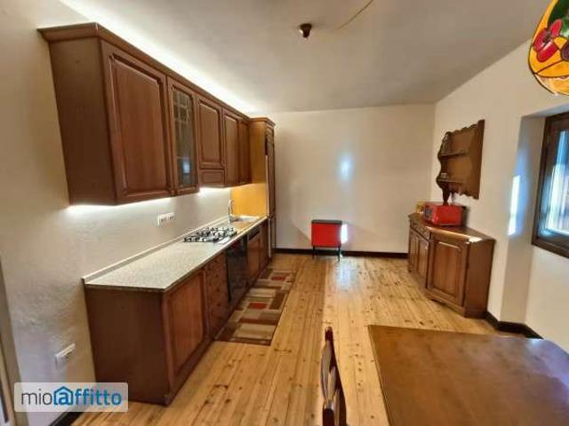 Appartamento arredato con terrazzo Centro