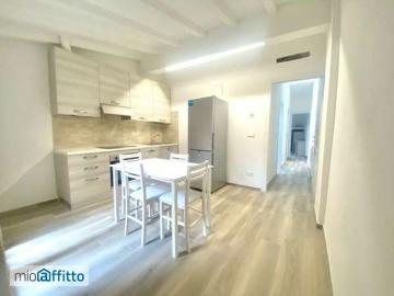 Appartamento arredato con terrazzo Centro