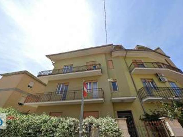 Appartamento arredato con terrazzo Centro
