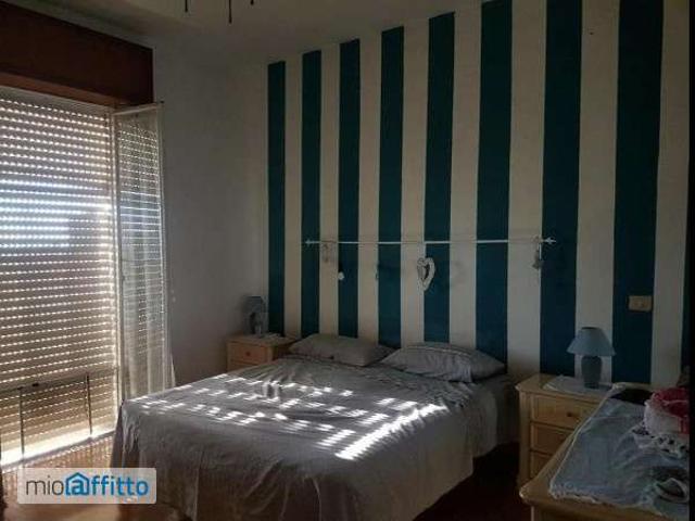 Appartamento arredato con terrazzo Centro
