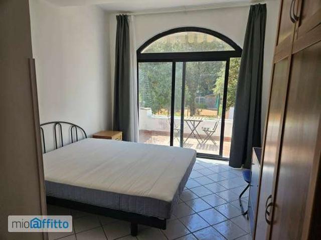 Appartamento arredato con terrazzo Centro