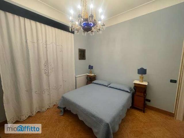 Appartamento arredato con terrazzo Centro