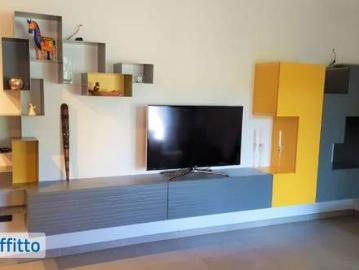 Appartamento arredato con terrazzo Centro