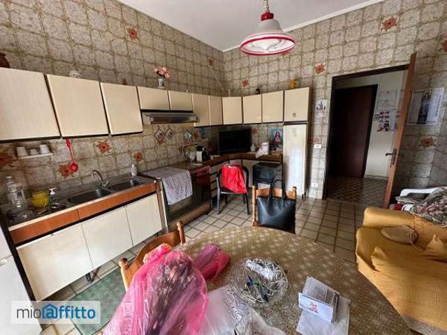 Appartamento arredato con terrazzo Centro