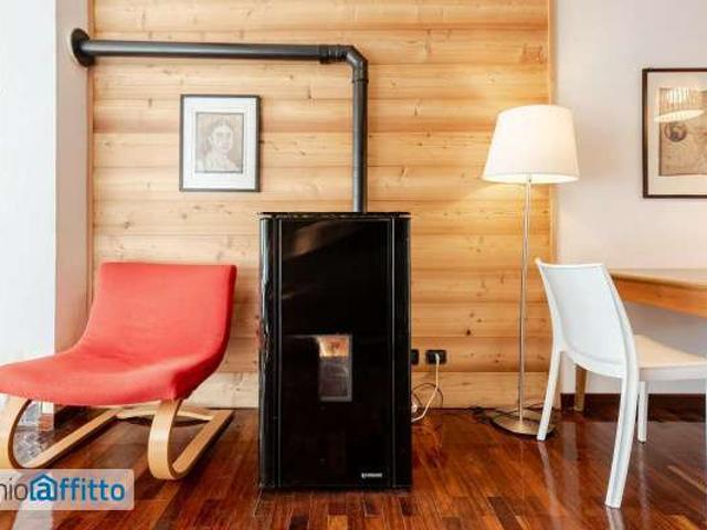 Appartamento arredato con terrazzo Centro