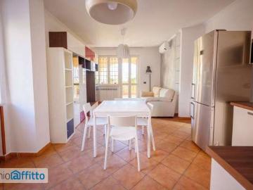 Appartamento arredato con terrazzo Centro