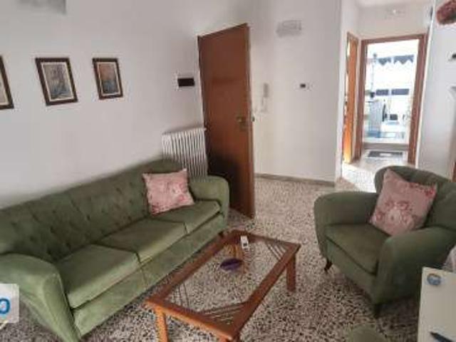 Appartamento arredato con terrazzo Centro