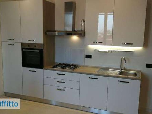 Appartamento arredato con terrazzo Centro