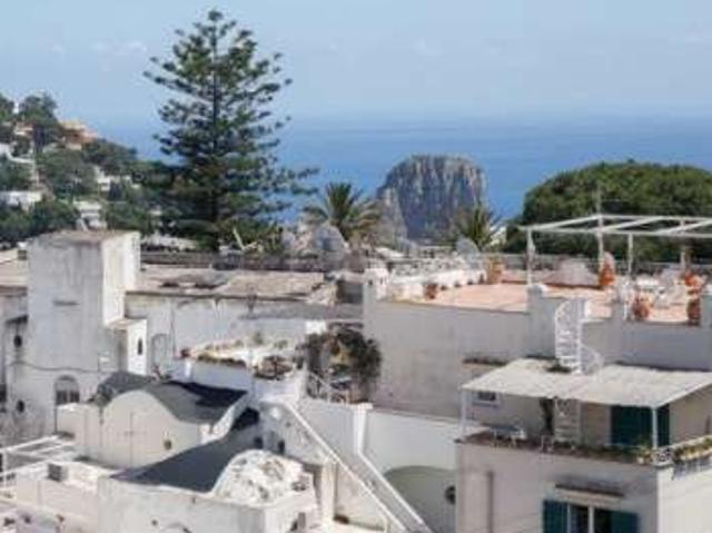 Appartamento arredato con terrazzo Centro