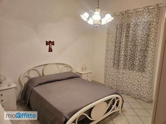 Appartamento arredato con terrazzo Centro urbano
