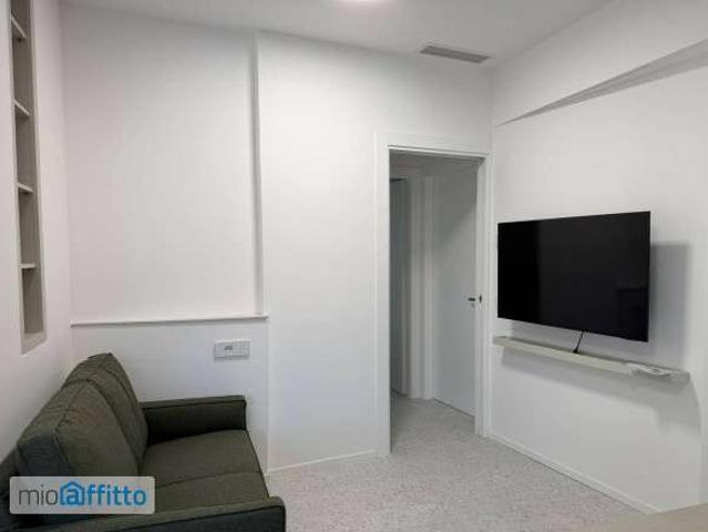 Appartamento arredato con terrazzo Centro centro storico