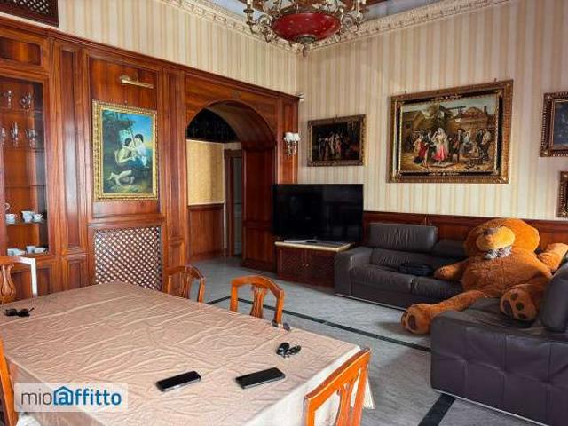 Appartamento arredato con terrazzo Centro centro storico