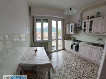 Appartamento arredato con terrazzo Centro colli