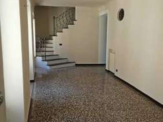 Appartamento arredato con terrazzo Centro storico de ferrari