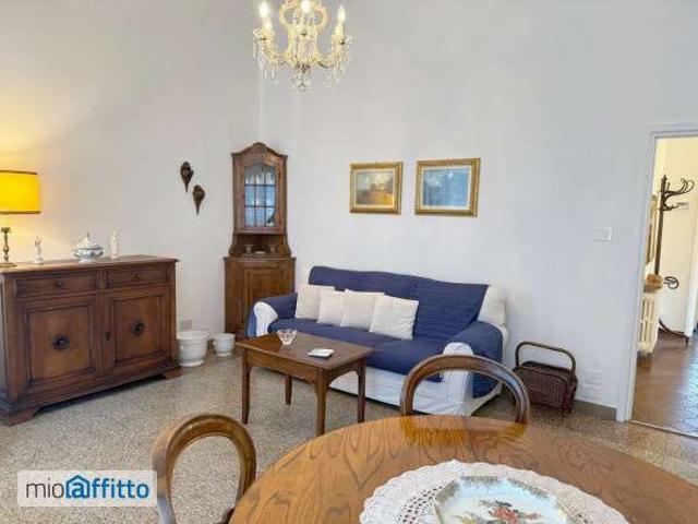 Appartamento arredato con terrazzo Centro storico