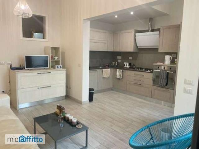 Appartamento arredato con terrazzo Centro storico