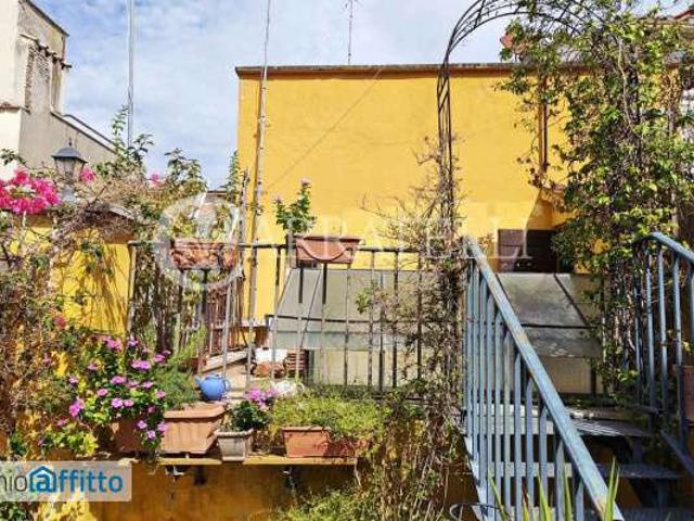 Appartamento arredato con terrazzo Centro storico