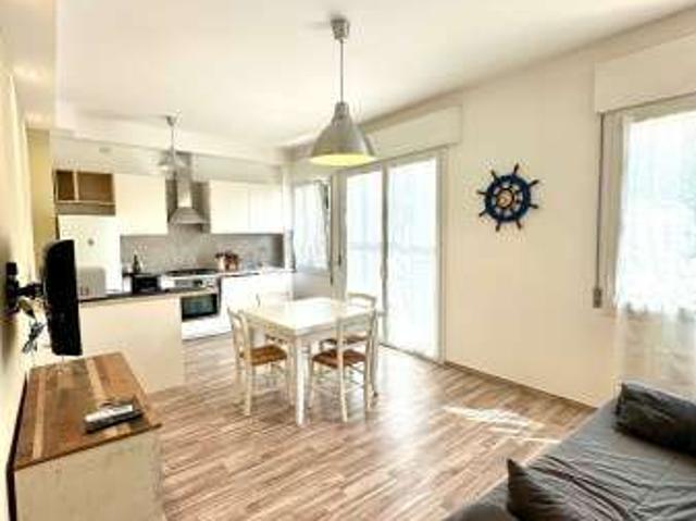 Appartamento arredato con terrazzo Cesenatico levante