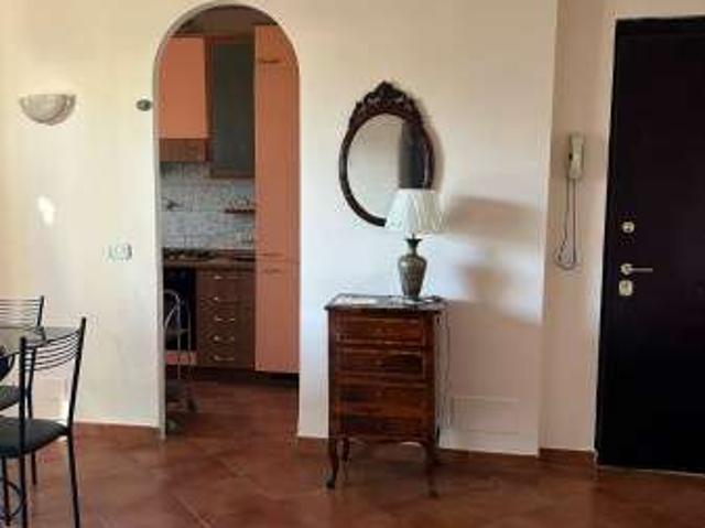 Appartamento arredato con terrazzo Cerenova