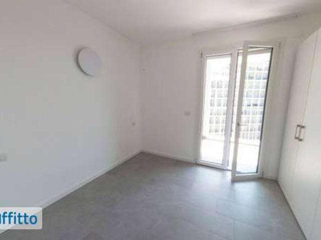 Appartamento arredato con terrazzo Certosa, quarto oggiaro, villa pizzone