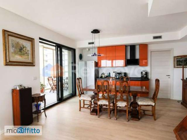 Appartamento arredato con terrazzo Certosa, quarto oggiaro, villa pizzone