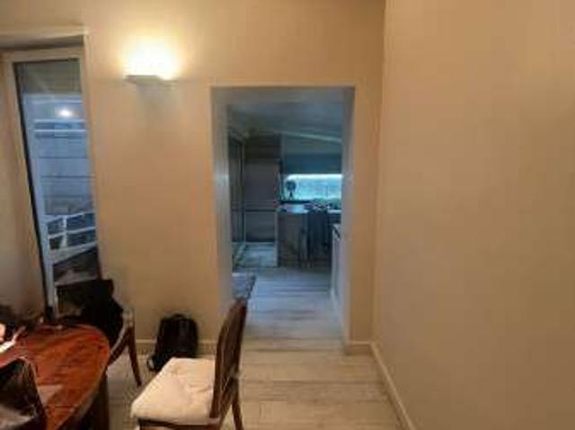 Appartamento arredato con terrazzo Chiaia