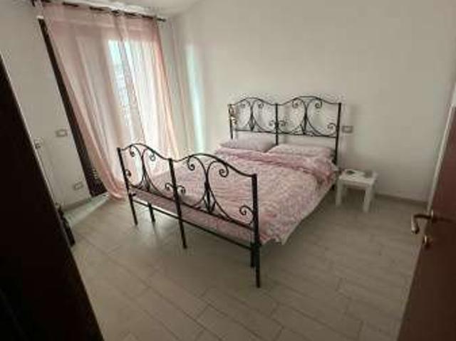 Bilocale arredato con terrazzo Ciampino