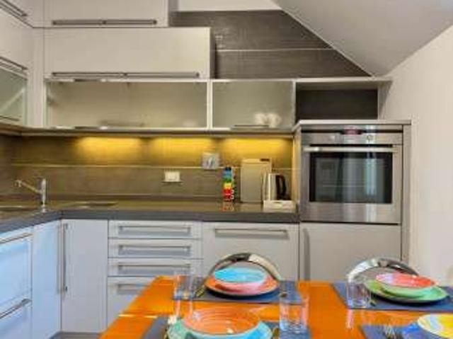 Appartamento arredato con terrazzo Crocetta