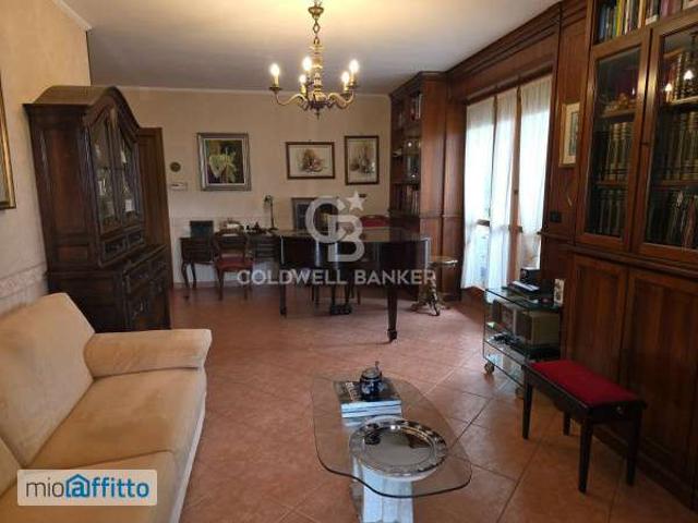 Appartamento arredato con terrazzo Crocetta