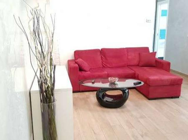 Appartamento arredato con terrazzo Eur, laurentino, checchignola, montagnola, fonte meravigliosa