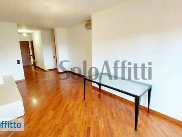 Appartamento arredato con terrazzo Eur, laurentino, checchignola, montagnola, fonte meravigliosa
