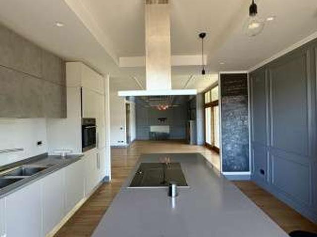 Appartamento arredato con terrazzo Eur, laurentino, checchignola, montagnola, fonte meravigliosa