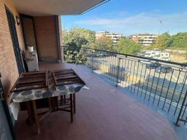 Appartamento arredato con terrazzo Eur, laurentino, checchignola, montagnola, fonte meravigliosa