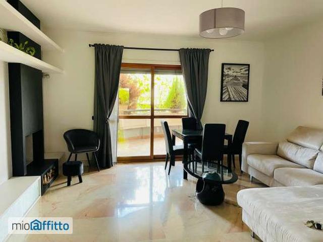 Appartamento arredato con terrazzo Eur, laurentino, checchignola, montagnola, fonte meravigliosa