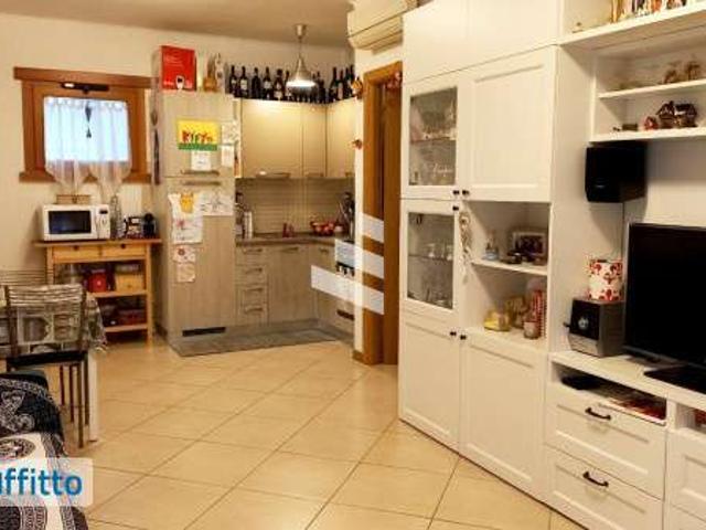 Appartamento arredato con terrazzo Eur, laurentino, checchignola, montagnola, fonte meravigliosa