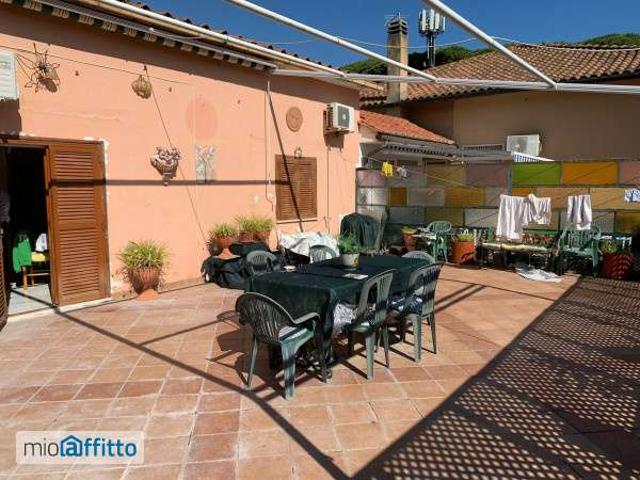Appartamento arredato con terrazzo Fiumicino