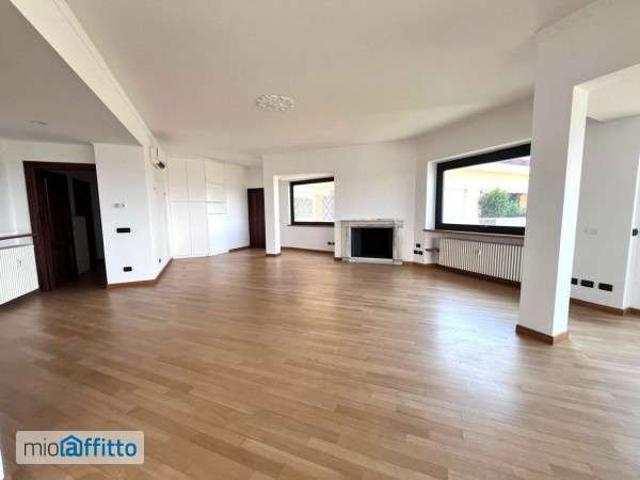 Appartamento arredato con terrazzo Flaminio, fleming, vigna clara, camilluccia