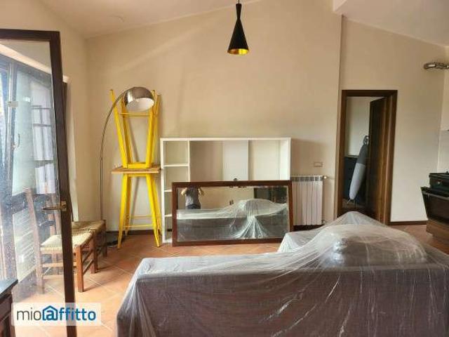 Appartamento arredato con terrazzo Forano