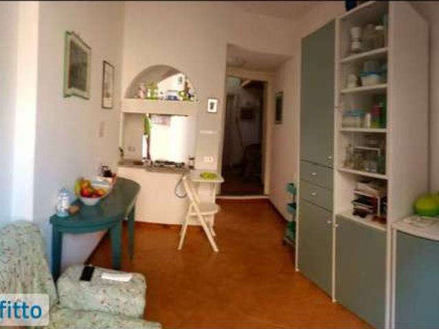 Appartamento arredato con terrazzo Gaeta