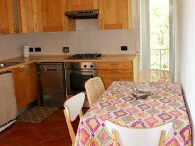 Appartamento arredato con terrazzo Genova