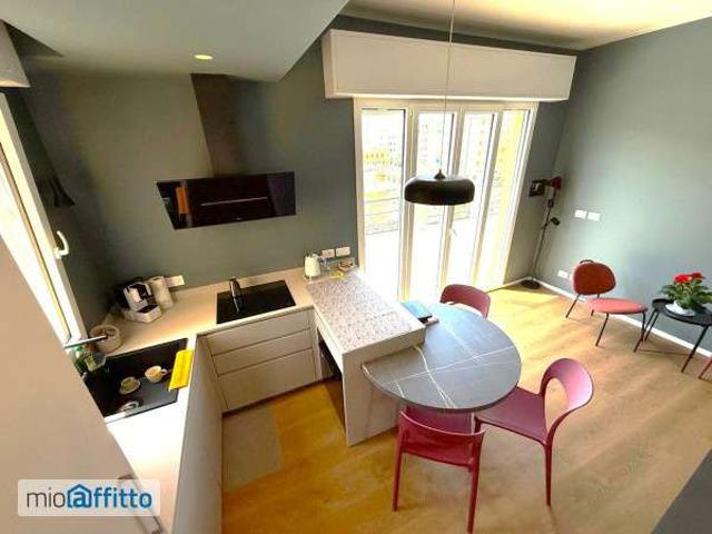 Appartamento arredato con terrazzo Genova