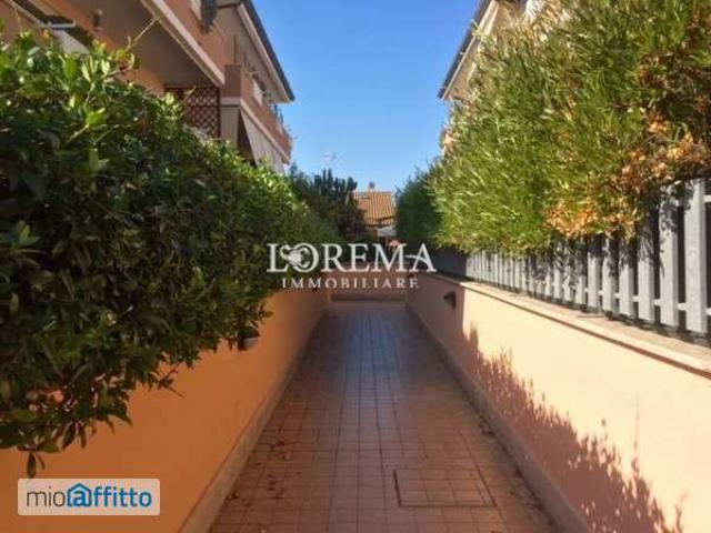 Appartamento arredato con terrazzo Infernetto, axa, casal palocco, madonnetta a roma