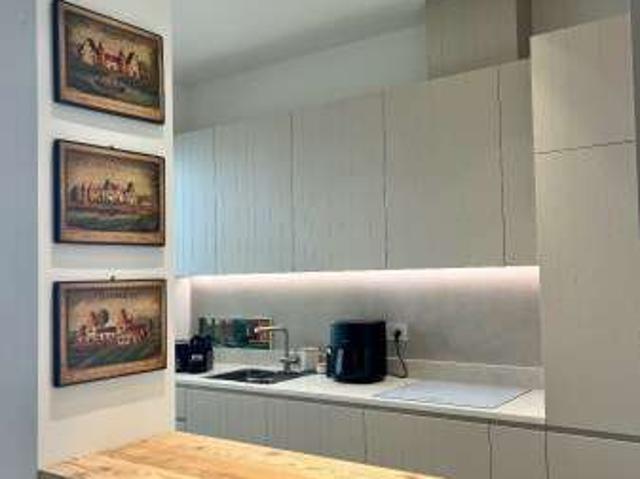 Appartamento arredato con terrazzo Intorno mura