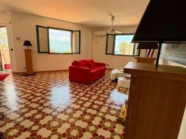 Appartamento arredato con terrazzo Isola Delle Femmine