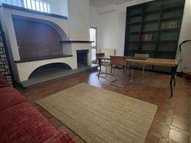 Appartamento arredato con terrazzo Isolotto e legnaia