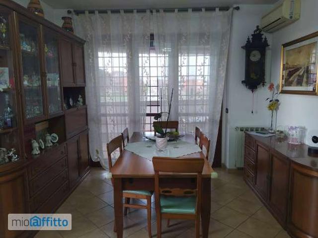 Appartamento arredato con terrazzo Lunghezza, castelverde, ponte di nona, acqua vergine