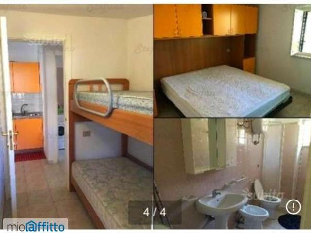 Appartamento arredato con terrazzo Le castella