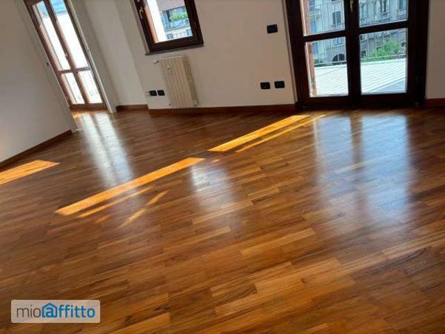 Appartamento arredato con terrazzo P.ta genova, romolo, solari